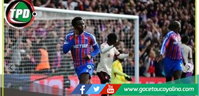 Liverpool cae al último minuto frente a Crystal Palace 