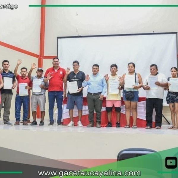 Sepahua entrega Resoluciones AREL a 13 piscicultores locales