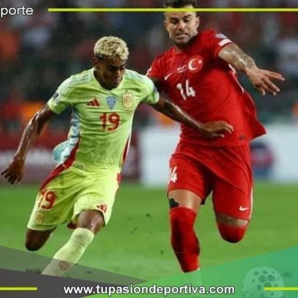 España reinventa su juego y deslumbra en su visita a Turquía
