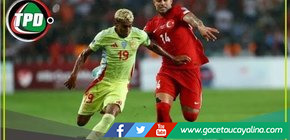 España reinventa su juego y deslumbra en su visita a Turquía