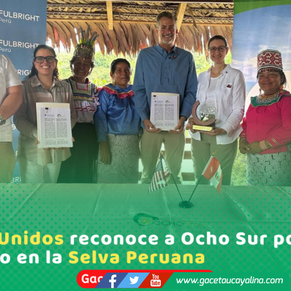 Embajada de EE.UU. otorga “Premio Bicentenario” a Ocho sur por impulsar Becas en la Amazonía
