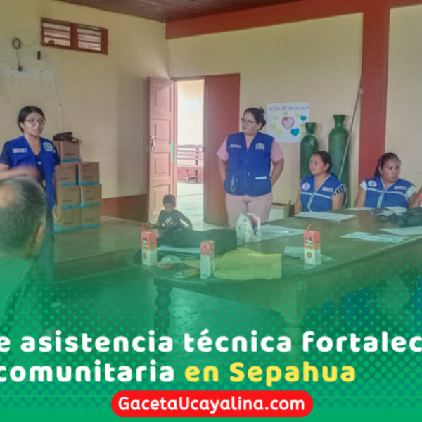 RIS 3 Atalaya capacita personal de salud en Sepahua
