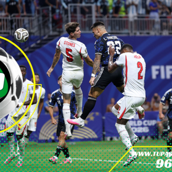 Argentina vence a Inglaterra y clasifica con gol agónico final