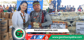 Keiko Fujimori llega a Purús con ayuda y anuncia vuelos cívicos